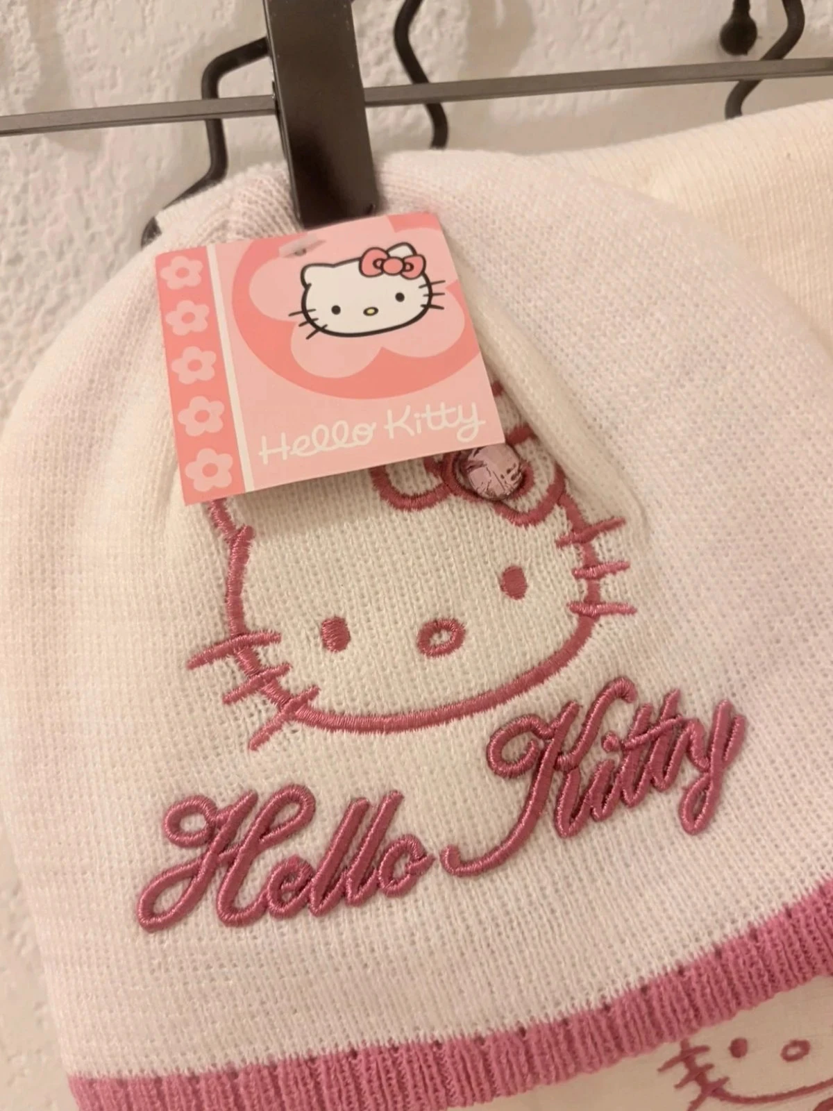 Conjunto de inverno Hello Kitty gorro e cachecol – Tamanho 52 – Novo – photo 3